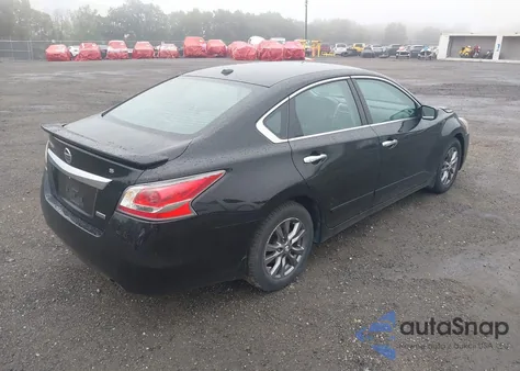 2015 Nissan Altima 2.5 S z USA, uszkodzony, nr VIN 1N4AL3AP2FC472125